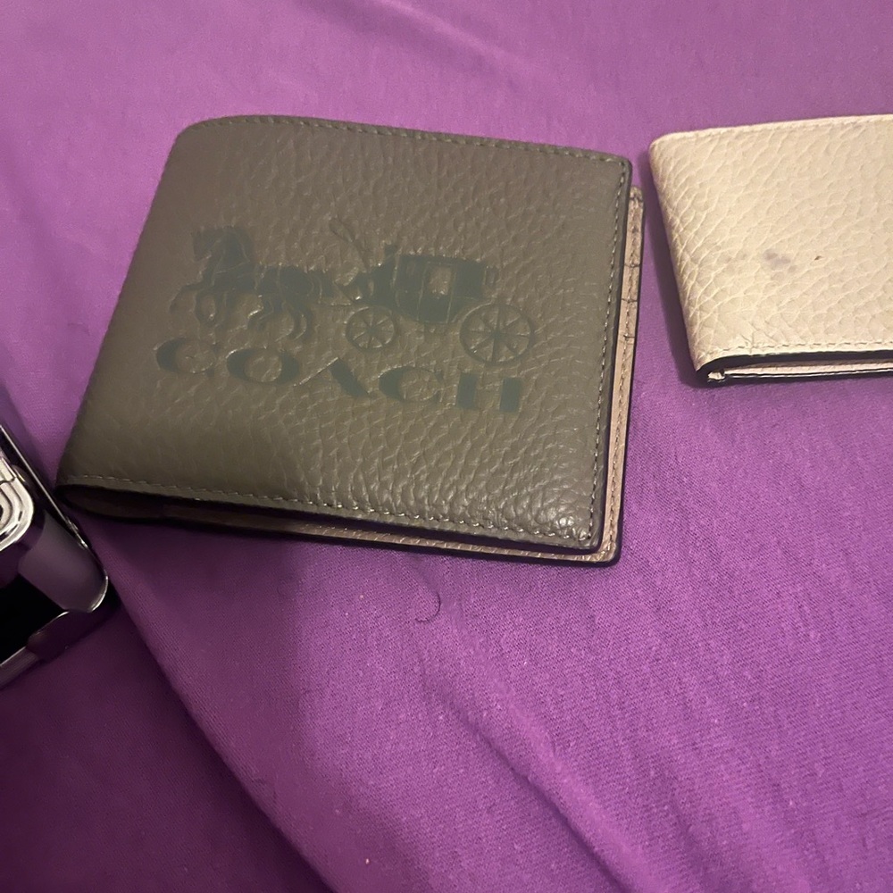 Upscale wallet big enough to fit all cards, bill fold included, holds bills!well
